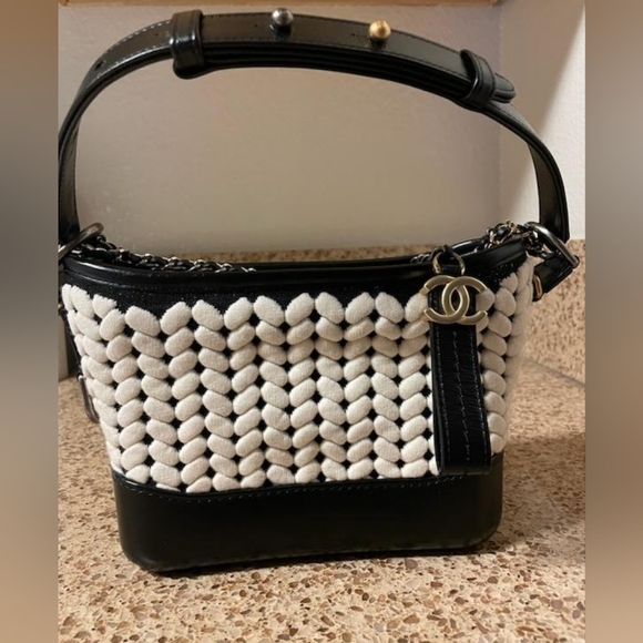 Chanel Gabrielle small - Picture 3 of 4